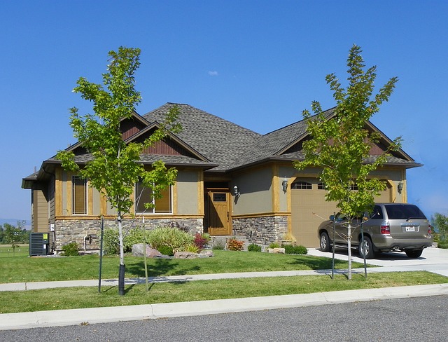 real-estate-475875_640